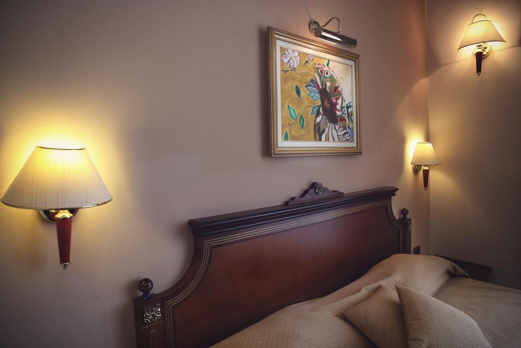 Hotel Millenium Бітола Екстер'єр фото