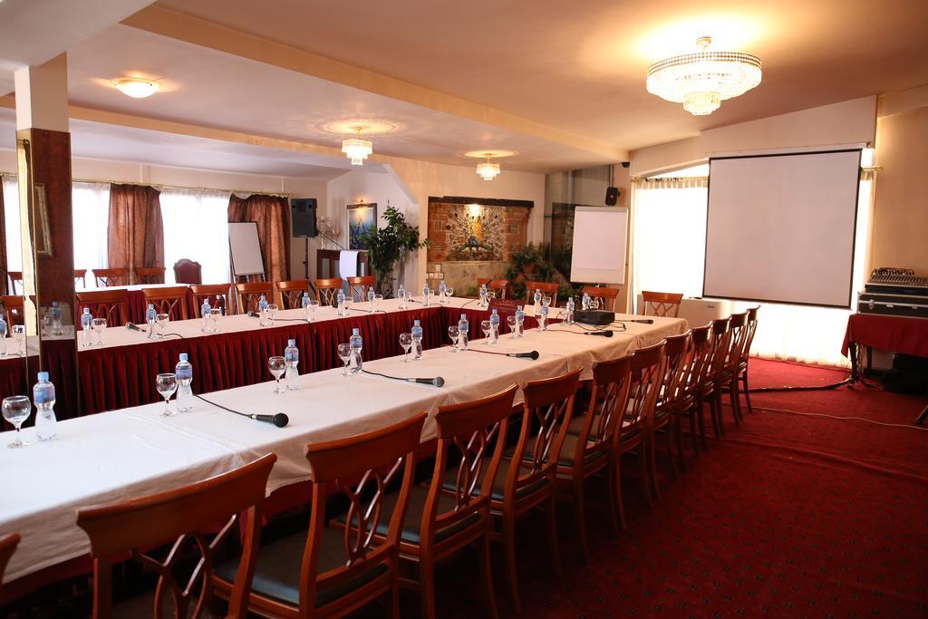Hotel Millenium Бітола Екстер'єр фото