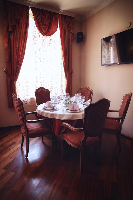 Hotel Millenium Бітола Екстер'єр фото