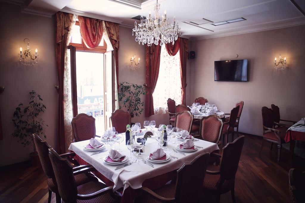 Hotel Millenium Бітола Екстер'єр фото
