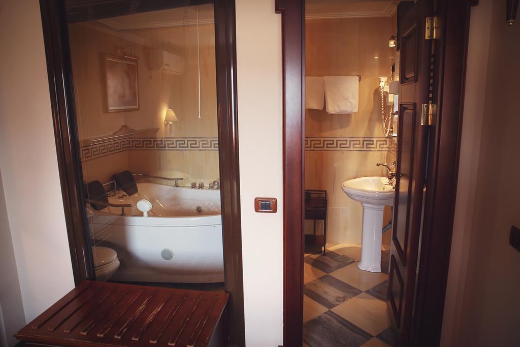 Hotel Millenium Бітола Екстер'єр фото