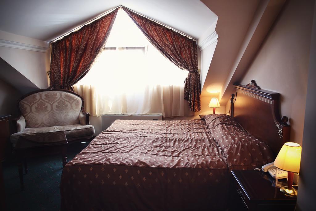 Hotel Millenium Бітола Екстер'єр фото