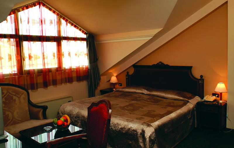 Hotel Millenium Бітола Екстер'єр фото